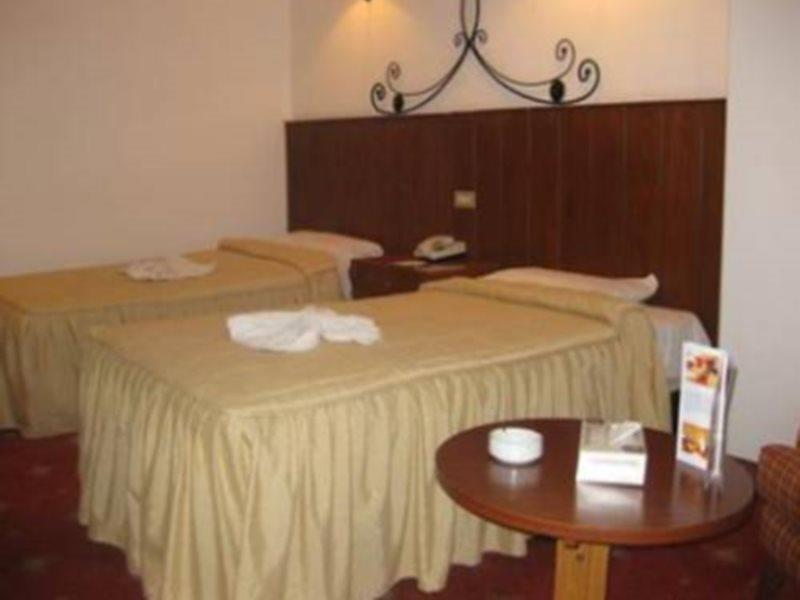 Commodore Hotel Amman Eksteriør bilde