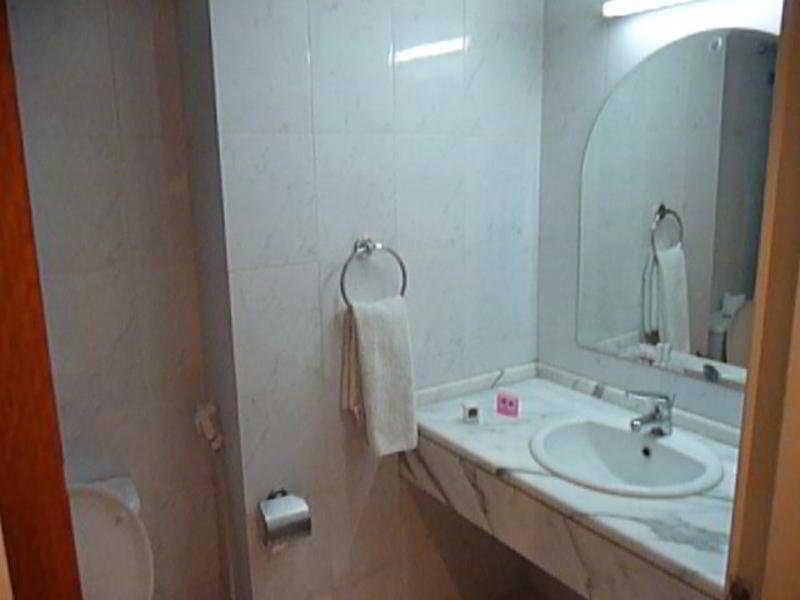 Commodore Hotel Amman Eksteriør bilde